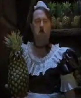 Archivo:Hitlerpiña1.jpg