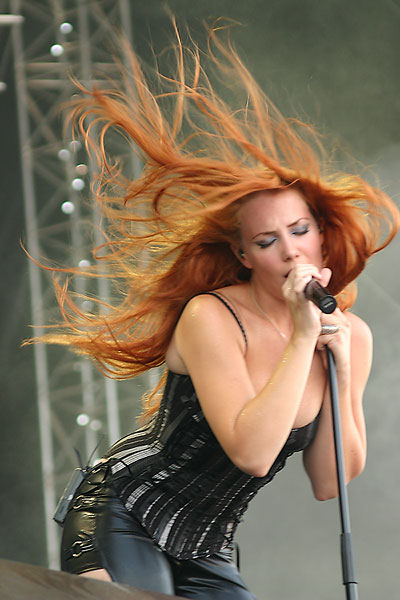 Archivo:Epica simone simons.jpg