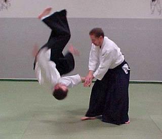 Archivo:Aikidollave.jpg