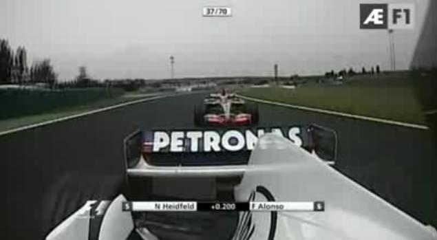 Archivo:Heidfeld vs Alonso.jpg