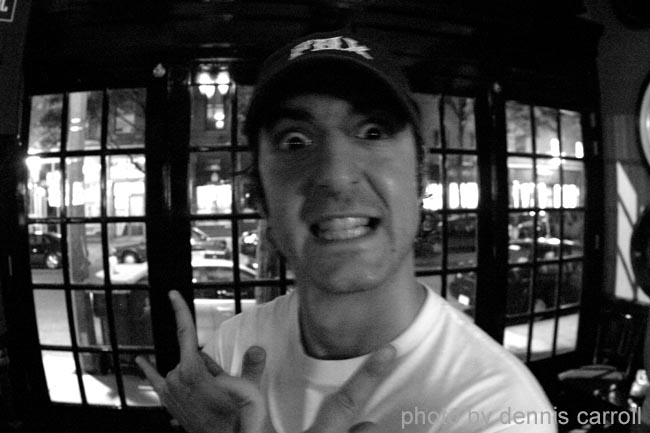 Archivo:Headbanger Sam.jpg