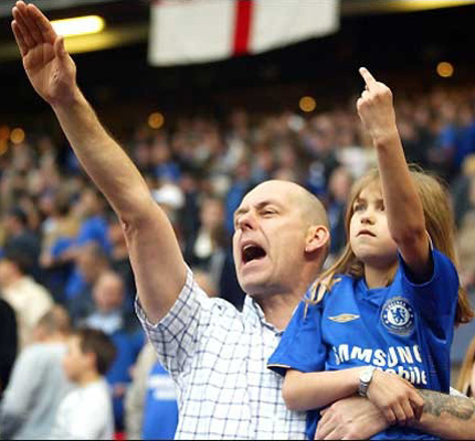 Archivo:Chelsea fans.jpg