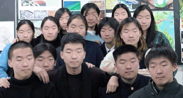 Archivo:Chinos iguales.jpg