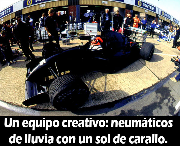 Archivo:Andrea moda silverstone.jpg