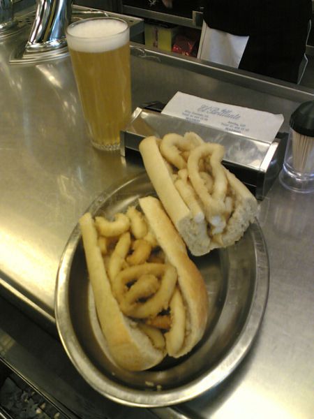 Archivo:Bocata de calamares.jpg