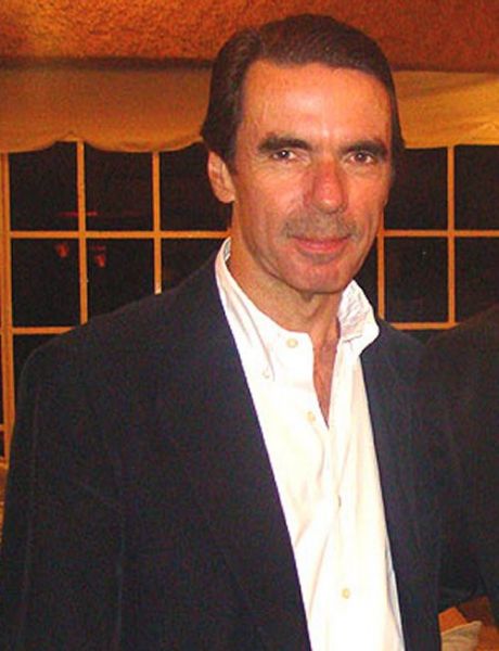 Archivo:Aznar-sin-bigote.jpg