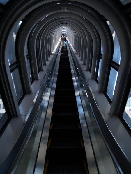 Archivo:Escalera Mecanica.jpg