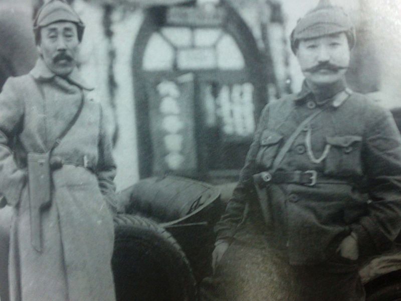 Archivo:Comisarios sovieticos.jpg