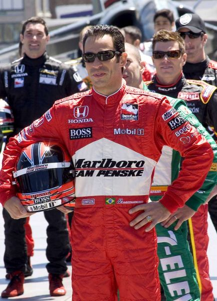 Archivo:Castroneves boxes.jpg