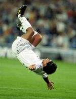 1196420196097hugo detalledn.jpg